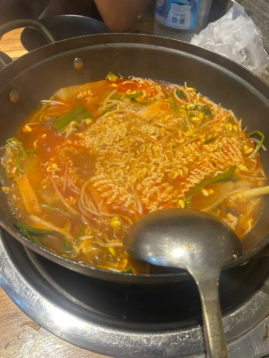 매운탕으로 마무리한 회 한 상