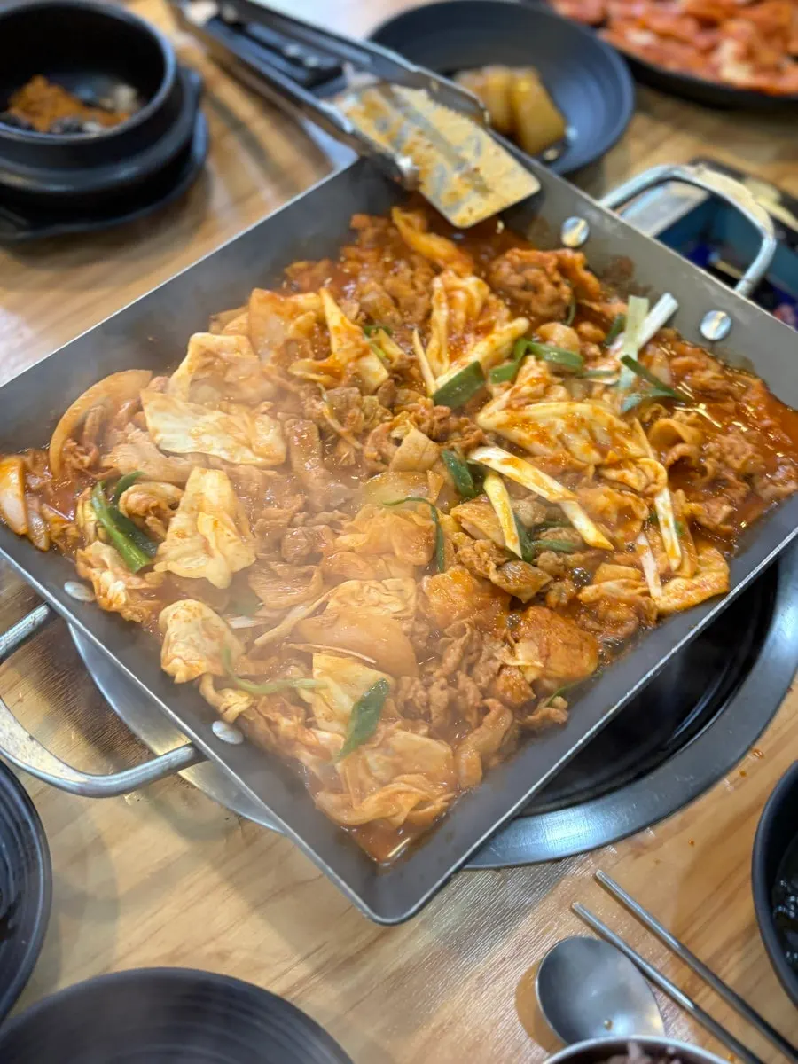 제육쌈밥 정식 구성