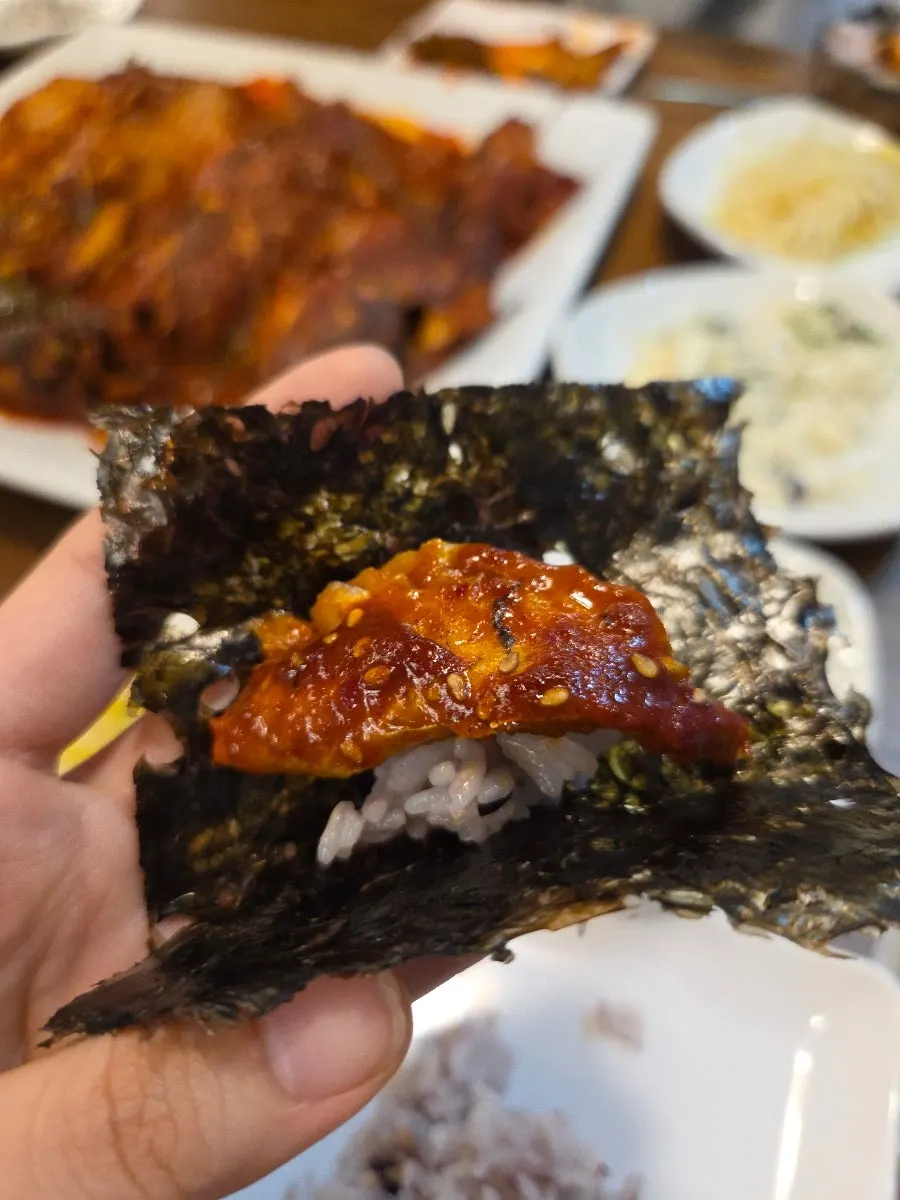 Kodari pollock meat deboned by staff