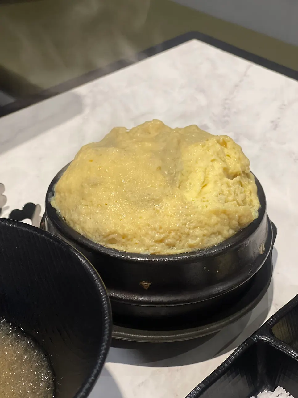 기본으로 나온 통통한 계란찜