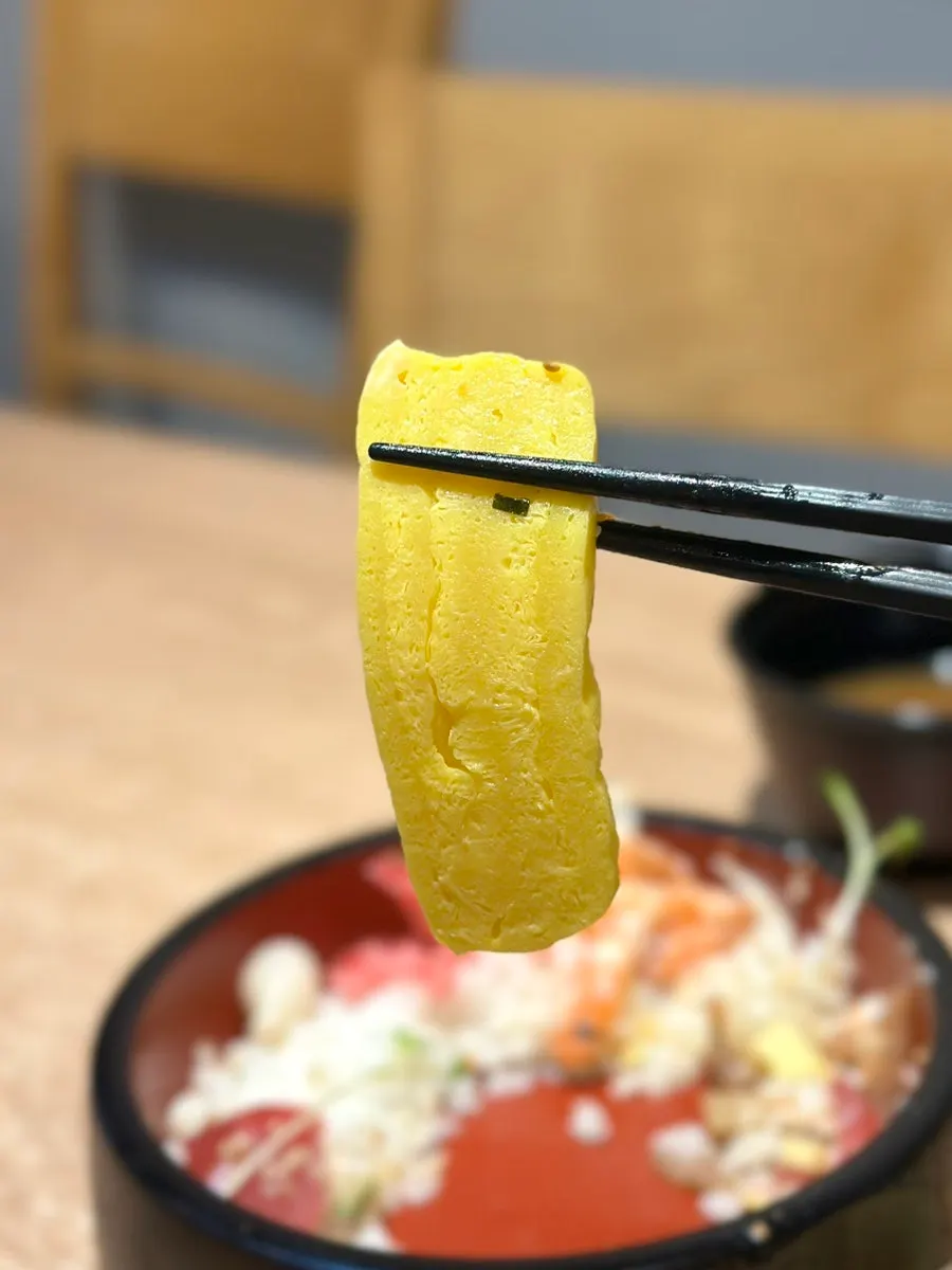 연어 참치와 계란말이 구성