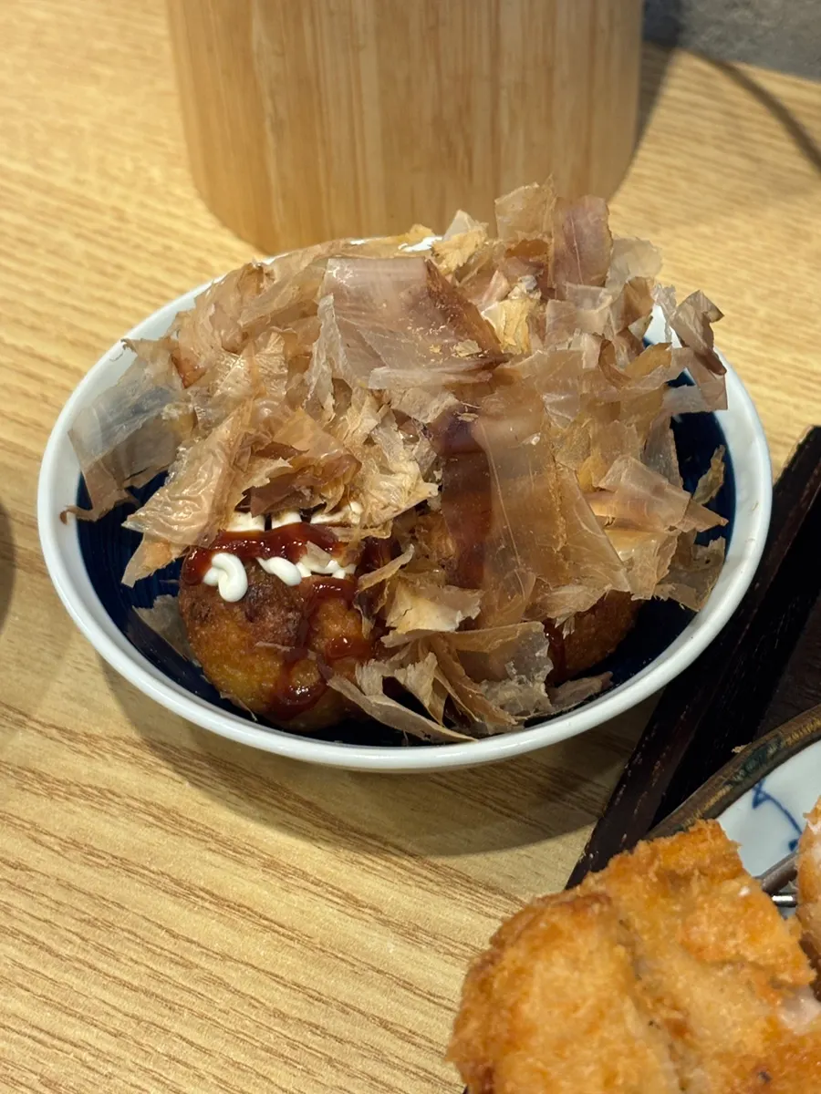 Cross-section of pork loin katsu and shrimp katsu