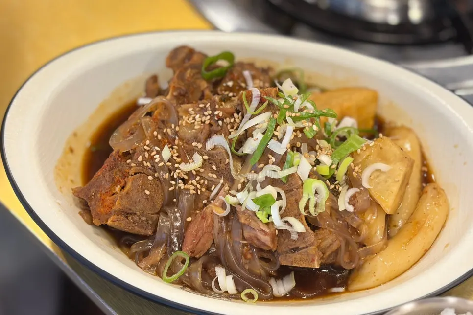 간장 베이스 궁중뼈찜 1인분
