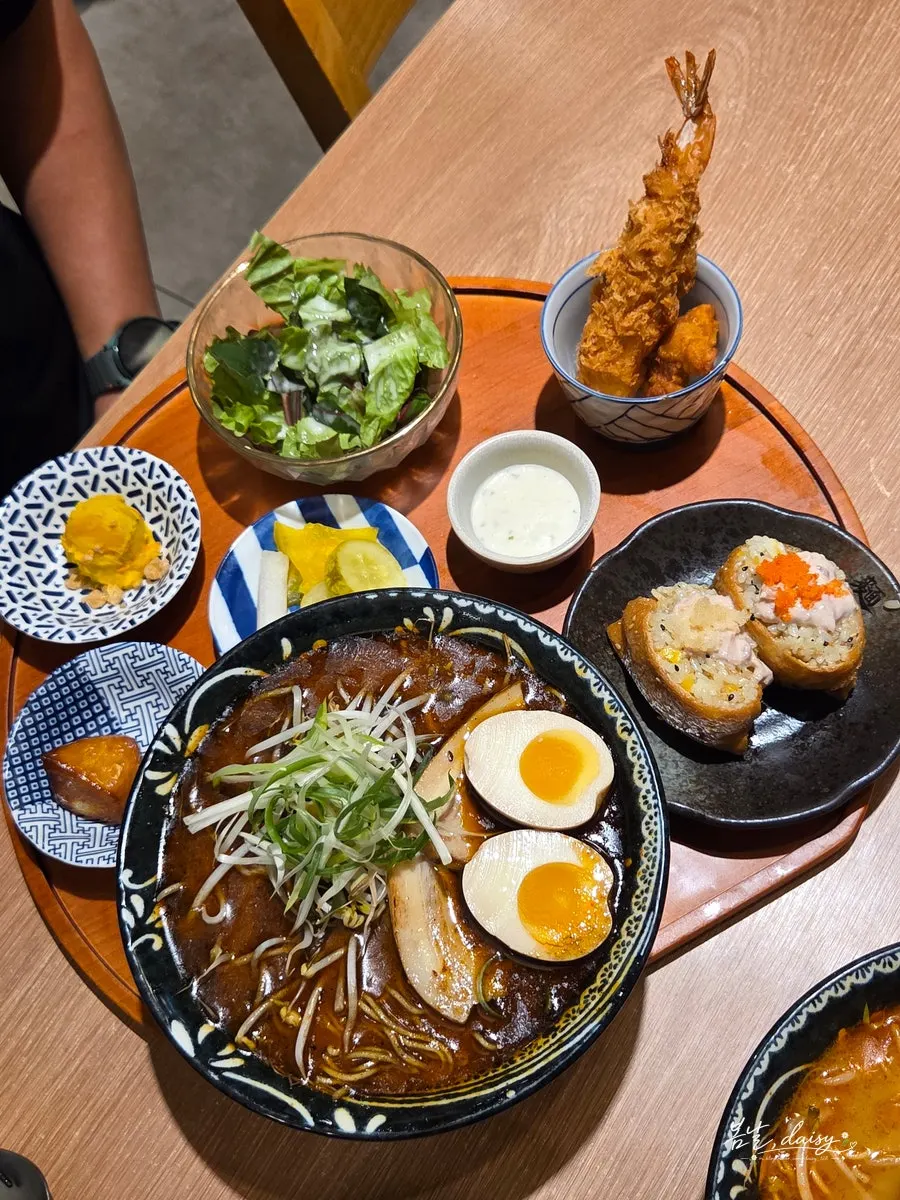 Spicy Kumamoto-style seasoned egg ramen set