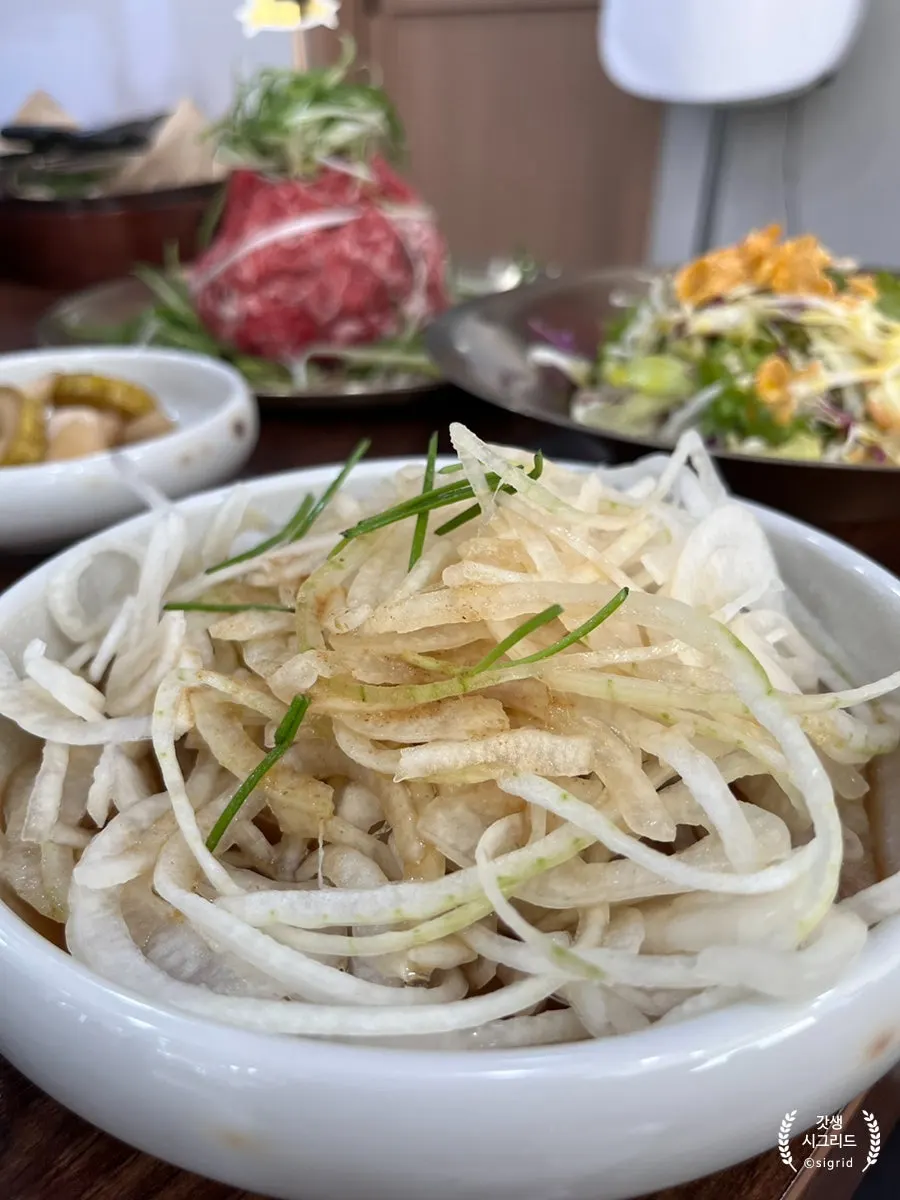 A tender piece of bulgogi beef