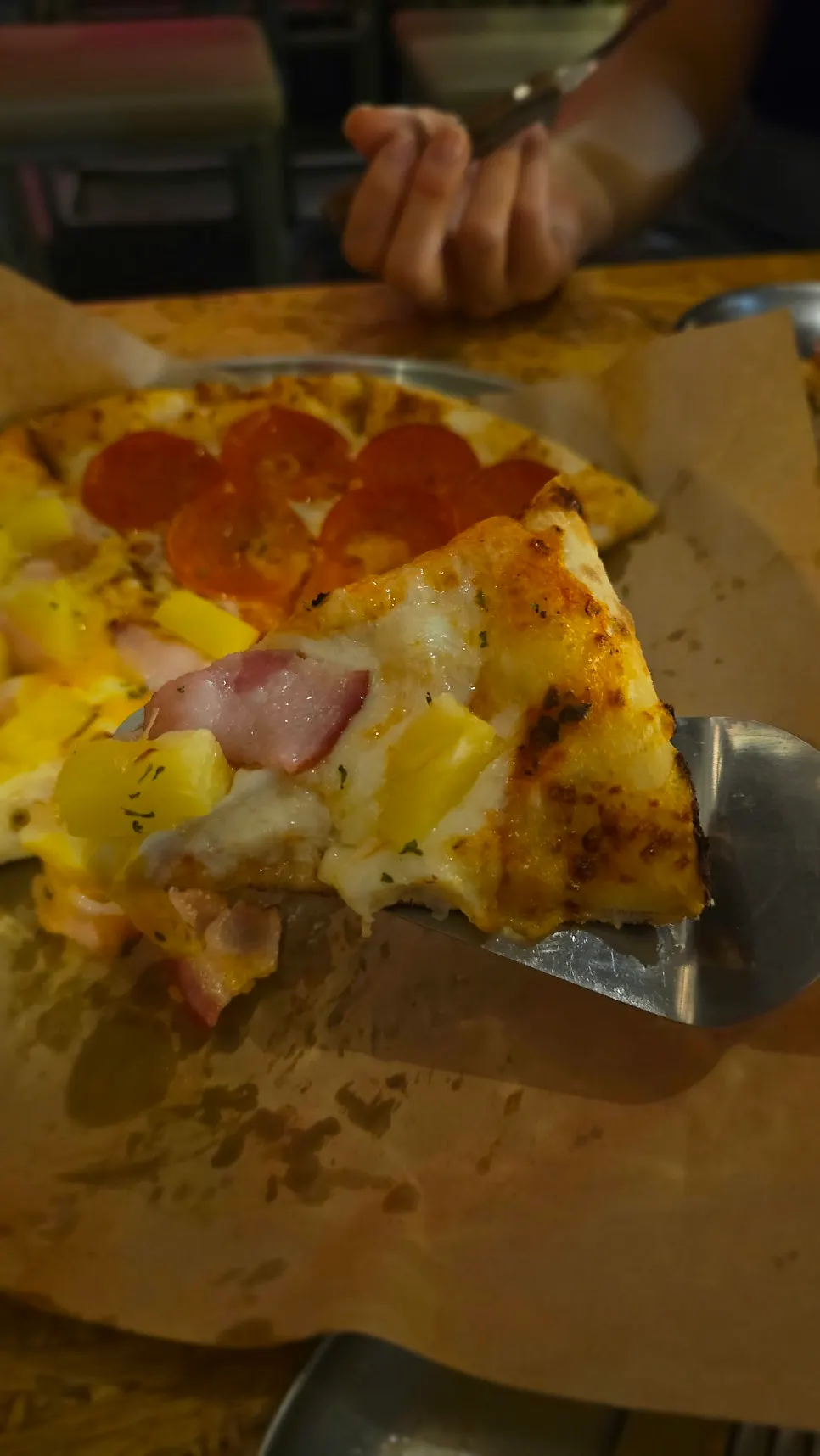 Close-up of the light pizza crust