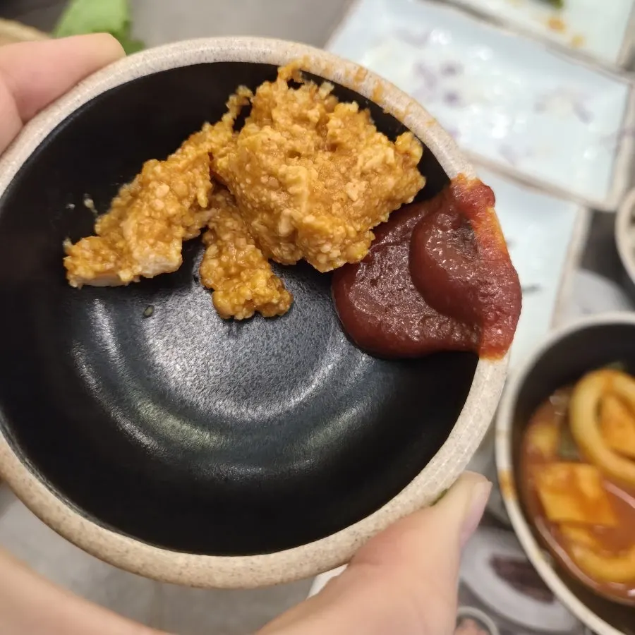 셀프바 재료로 비벼 먹은 비빔밥