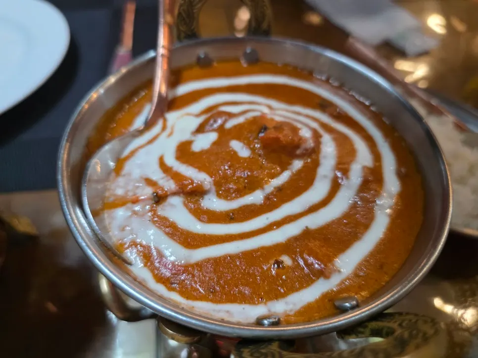 Creamy-style mutton korma curry