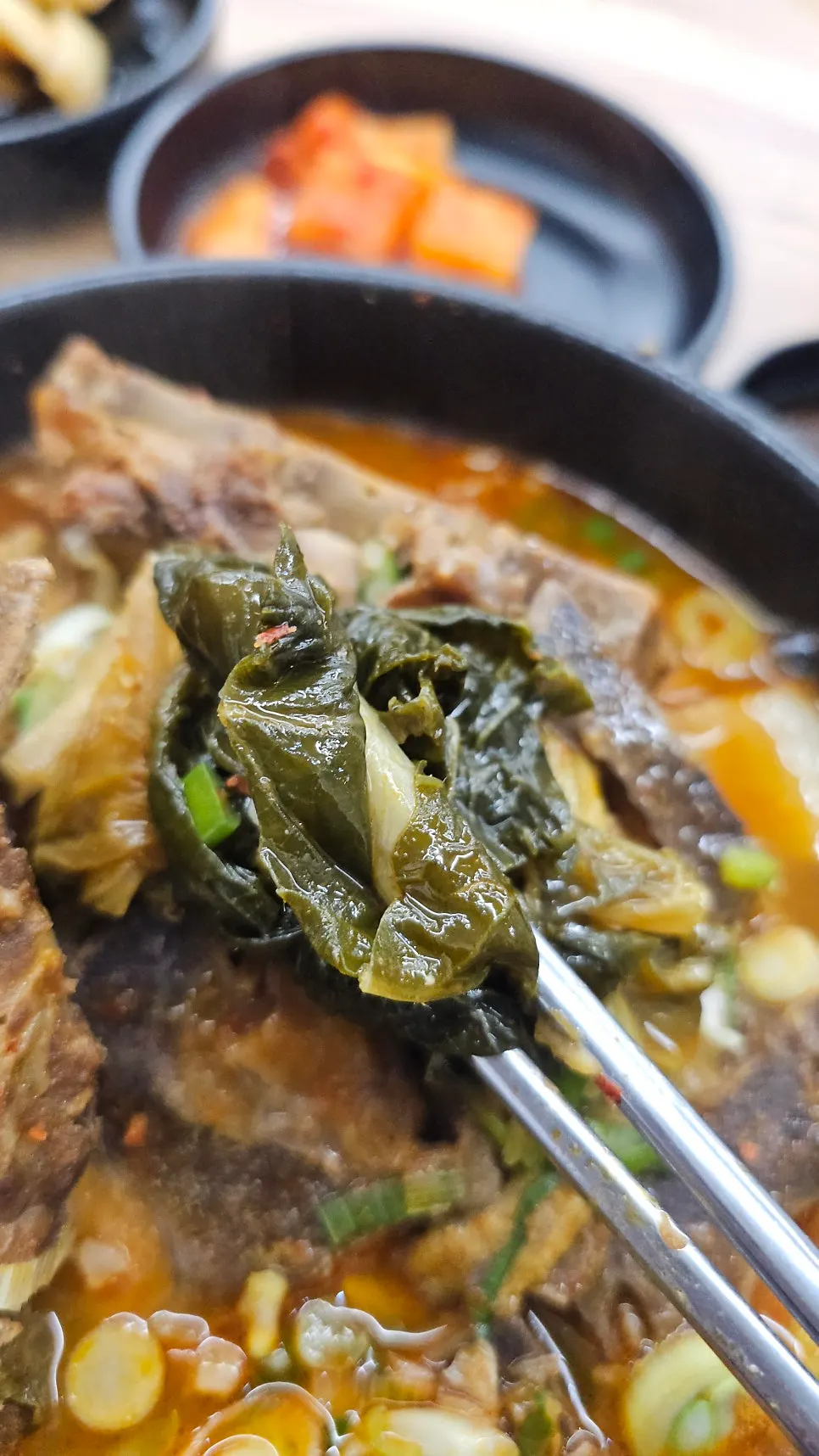 Meat and ugeoji lifted out of the haejangguk broth