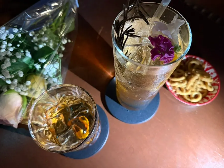 Overhead shot of Janhyang's cocktail plating