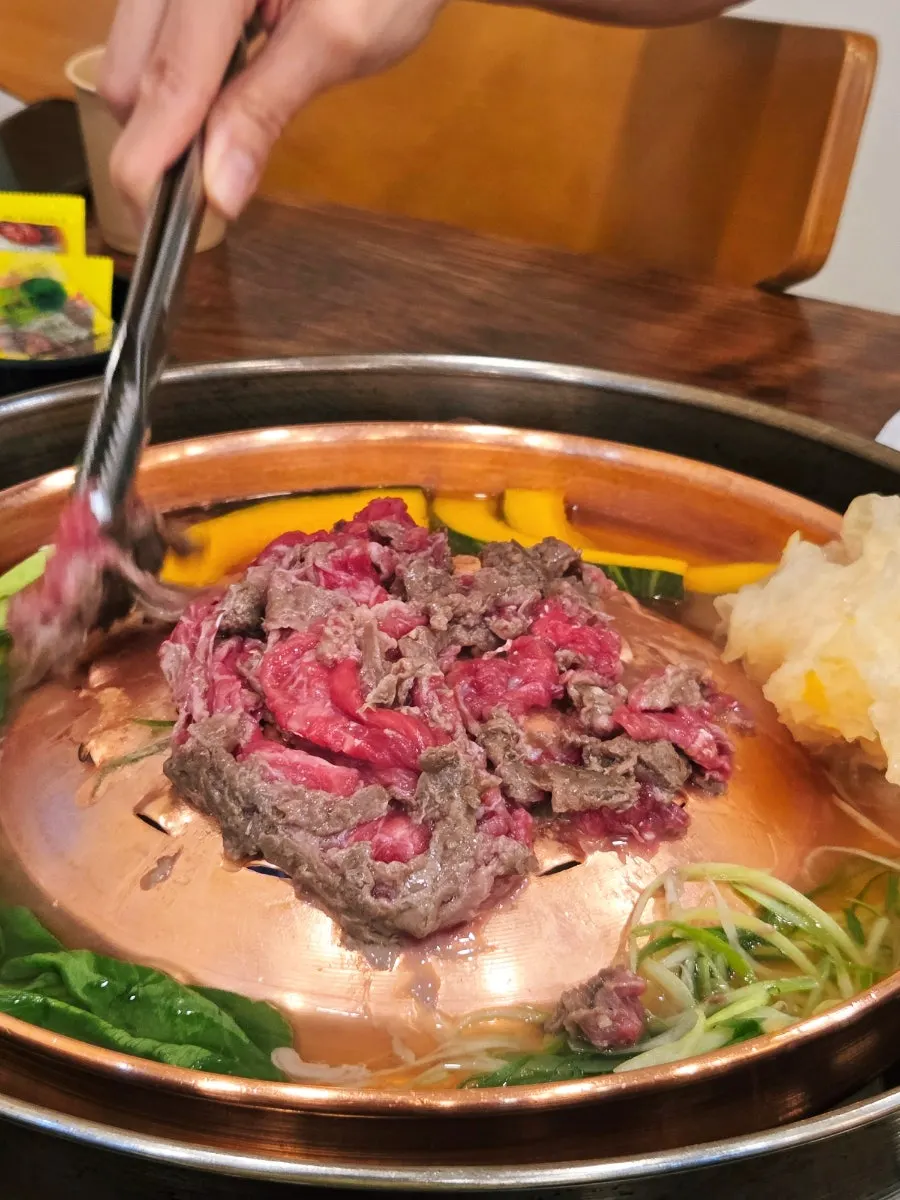 Bulgogi cooked together with vegetables