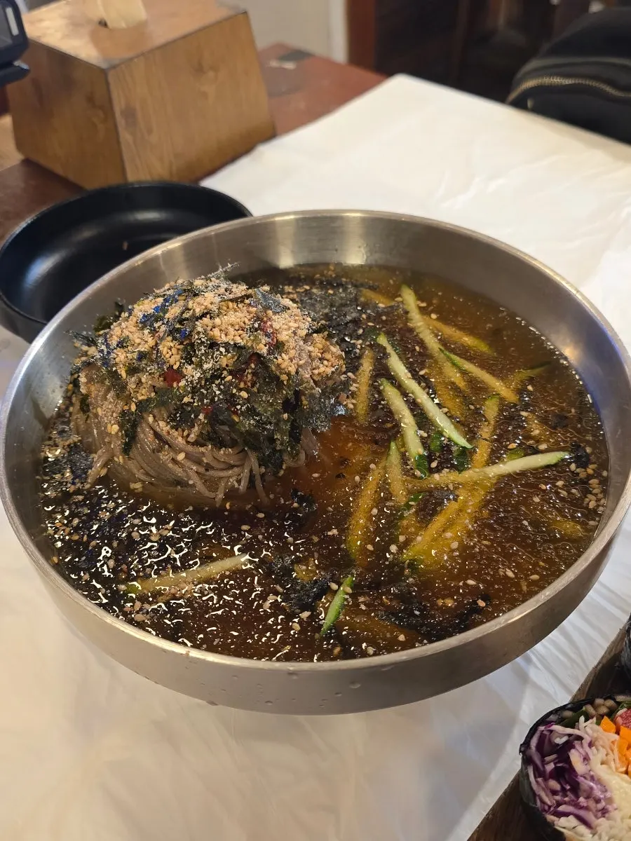 Mul-makguksu with slush-ice broth