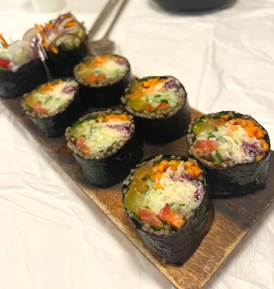 Cross-section of the salad buckwheat gimbap