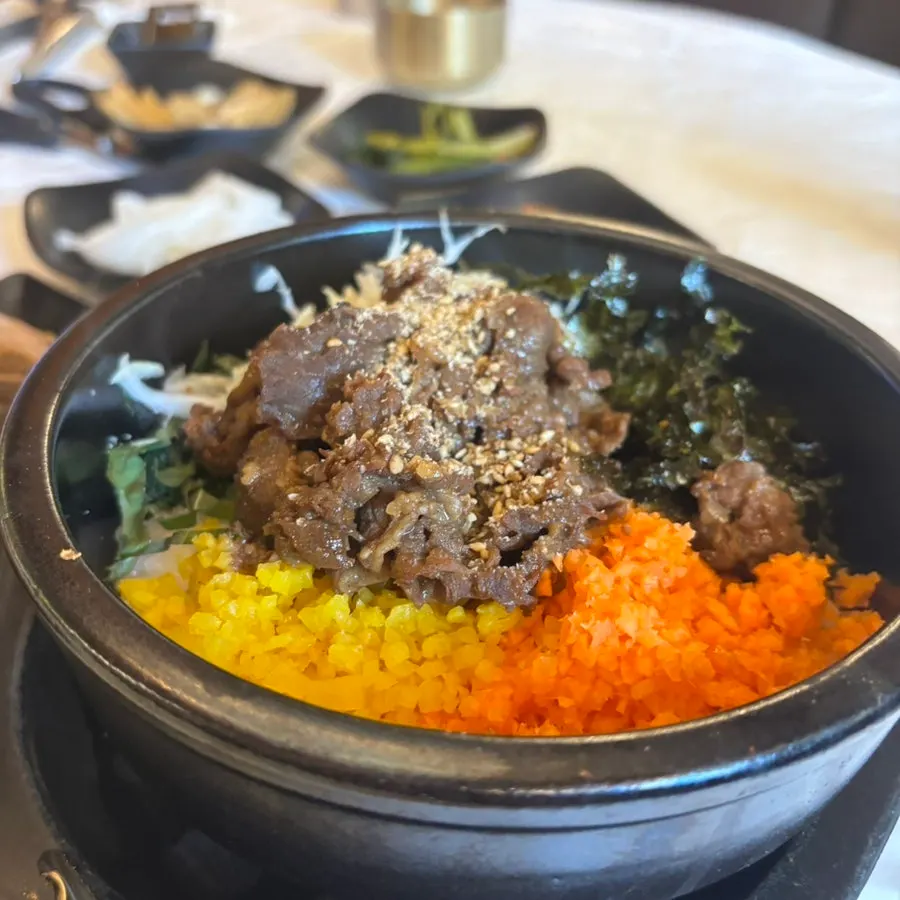 불고기 돌솥비빔밥 클로즈업