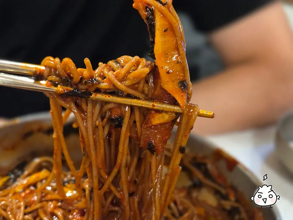 명태식해를 넣은 비빔막국수