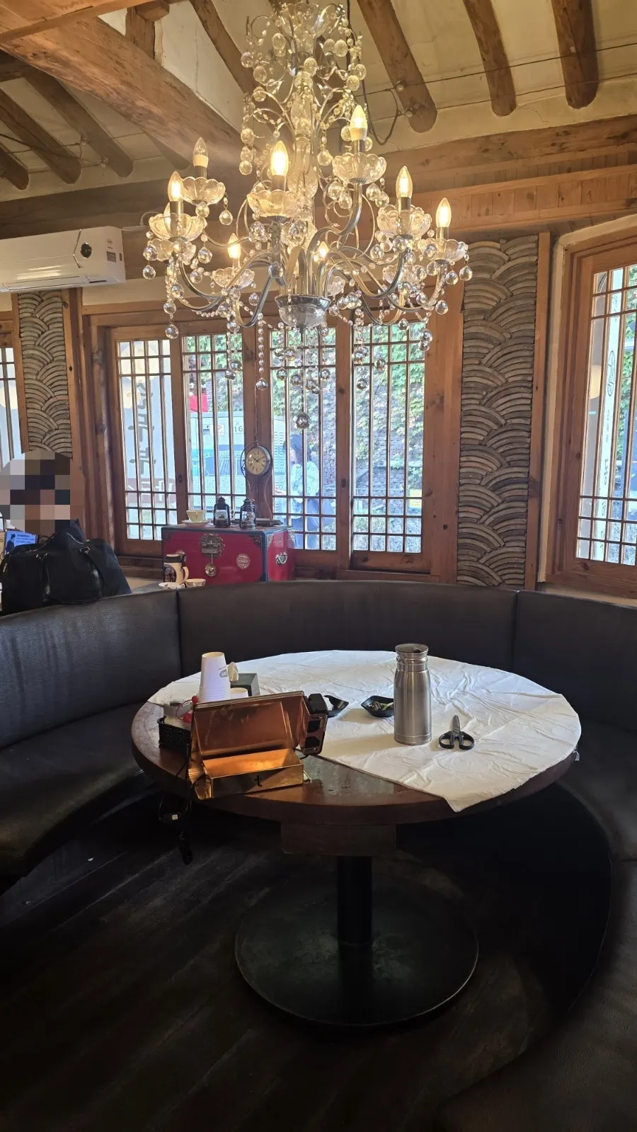 Interior decor with a traditional tea house feel
