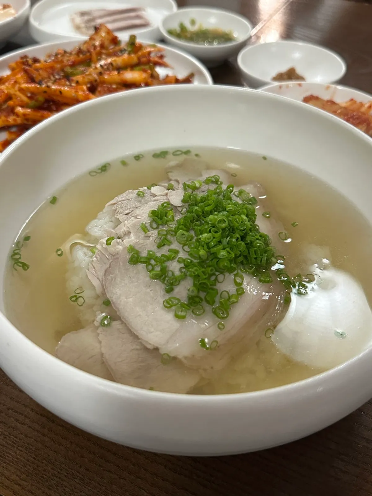 월하동 김치와 무김치 반찬