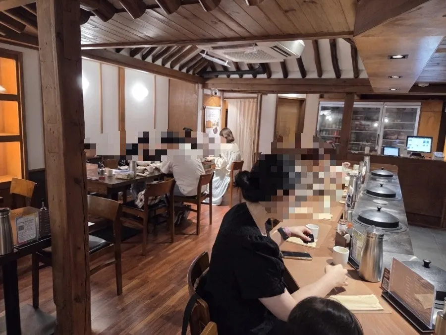 아늑한 분위기의 월하동 좌석
