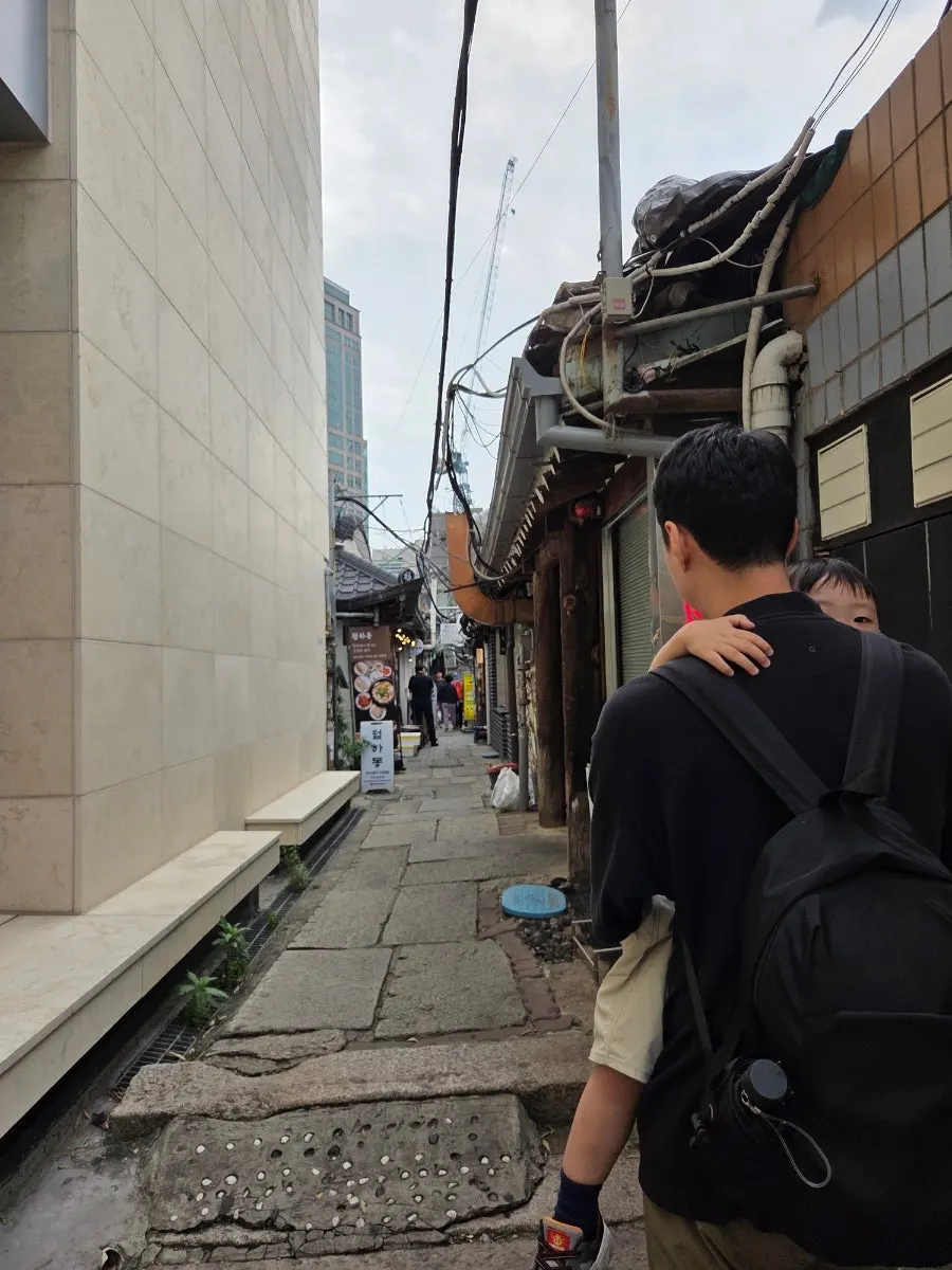 식사를 마친 월하동 테이블 전경