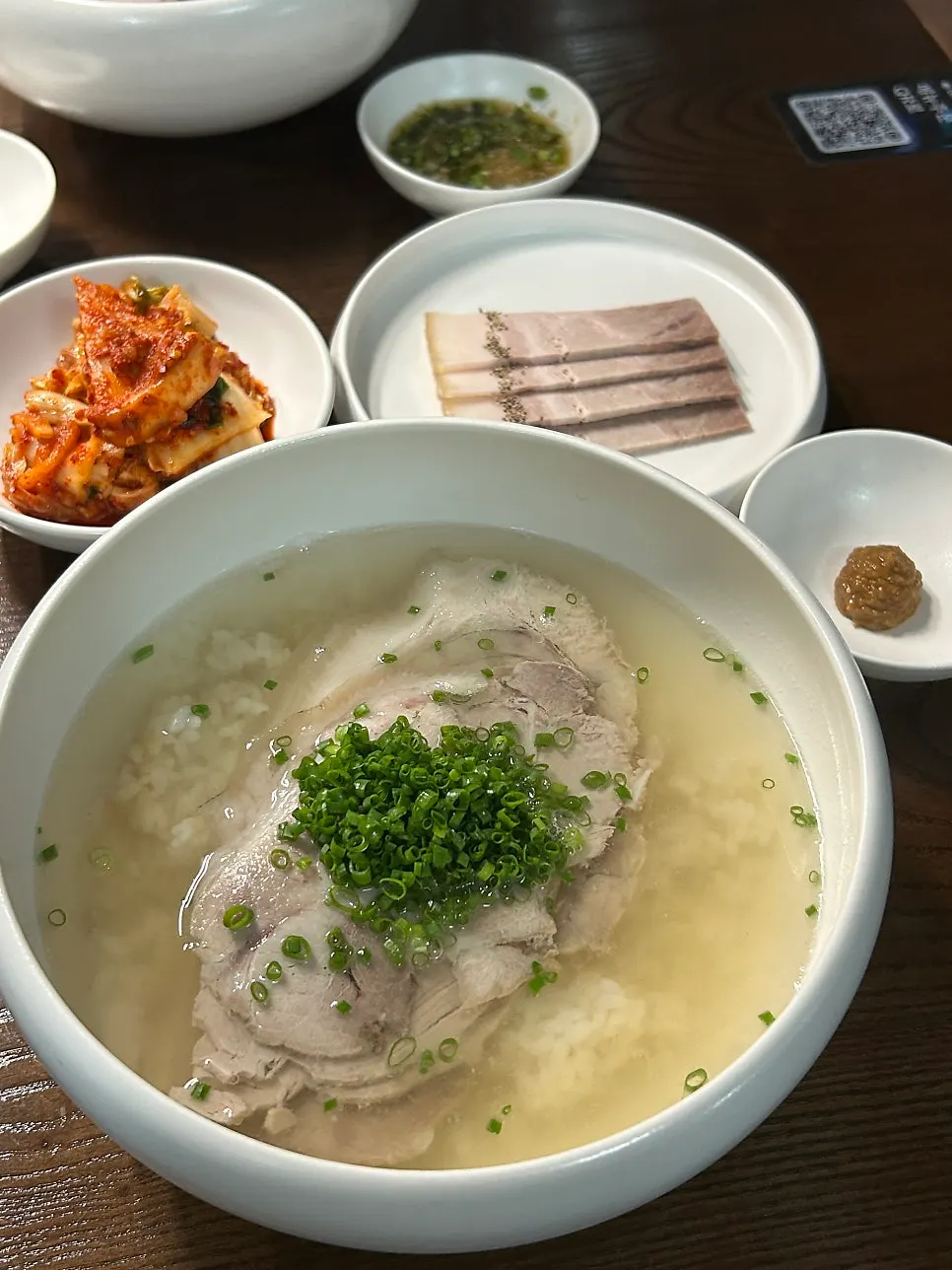 List of gomtang menu options at Wolhadong
