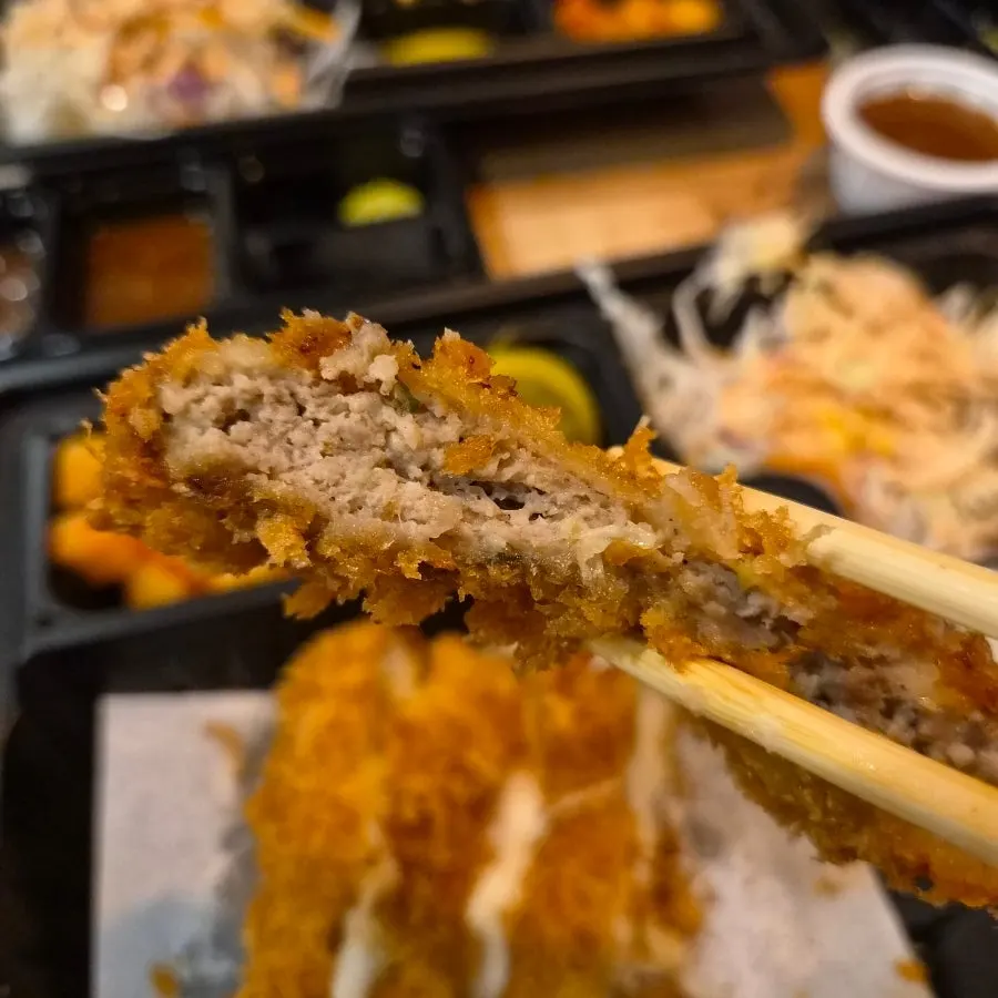 멘치까스와 함께 선택한 매운소스