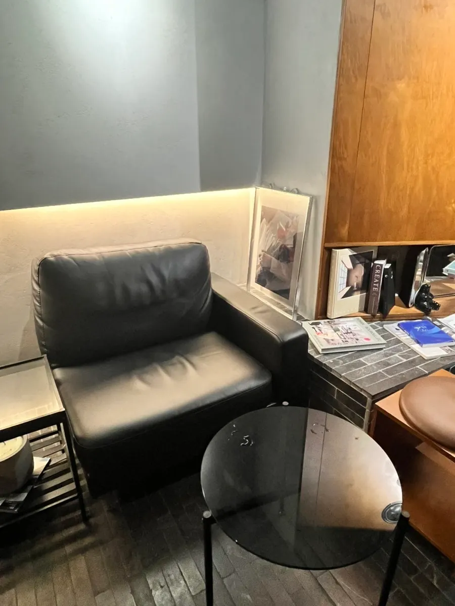 Corner of the café with a large speaker