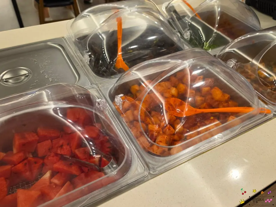 Various seasonings at the self-serve bar corner