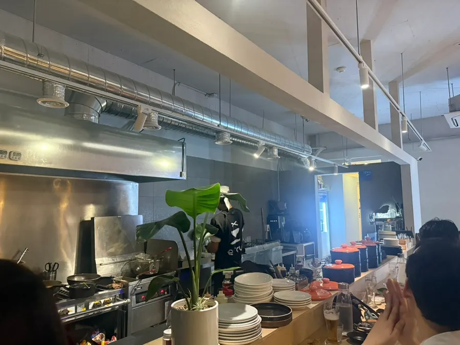 저녁 시간 이로우 야장 자리 풍경