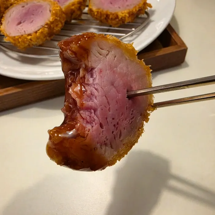 부드러운 안심카츠 단면 사진
