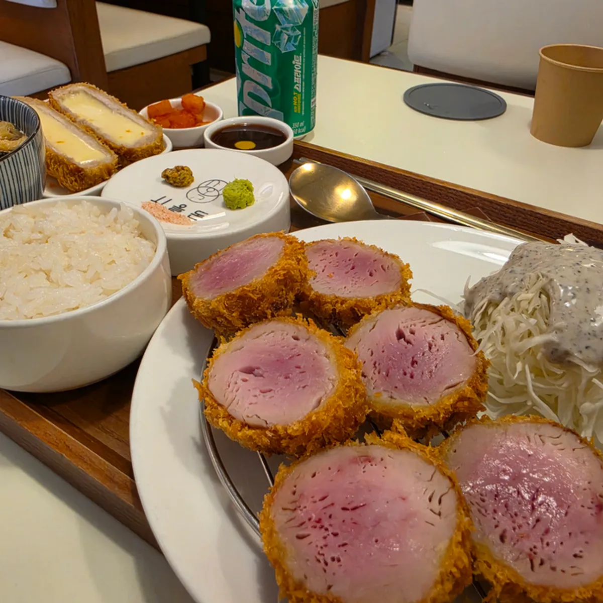 사이다로 마무리한 식사 사진