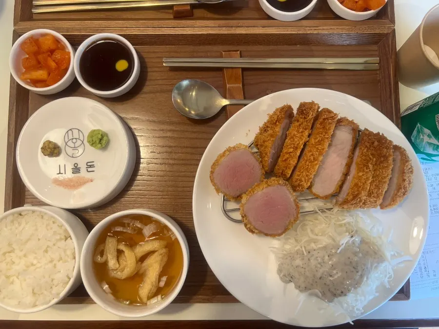 위에서 본 모둠카츠 구성