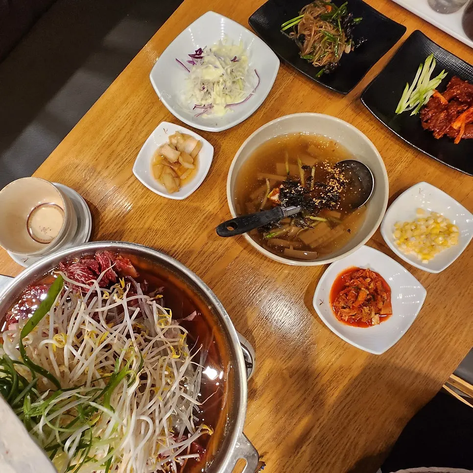 Table at Iseol Myeonok Suyu Main Branch after finishing the meal
