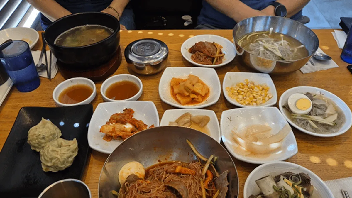 Main image of Iseol Myeonok Suyu Main Branch