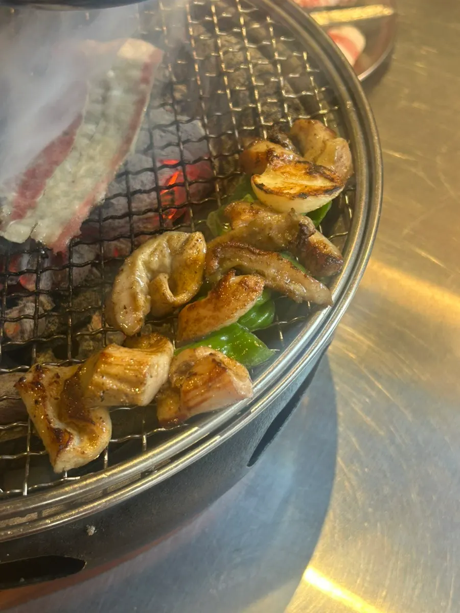 Chewy cooked beef tripe and intestine grill