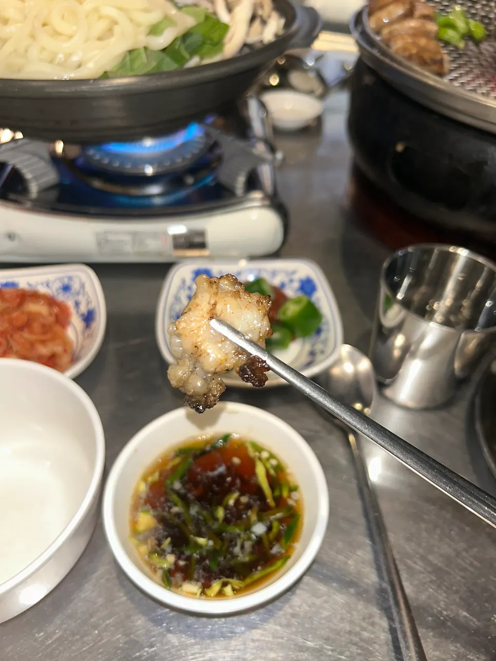 겉이 바삭하게 구워진 대창구이