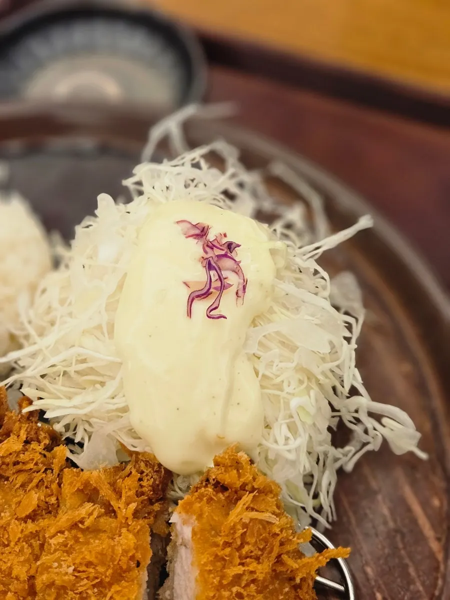 돈카츠 단품에 카케우동을 추가한 구성