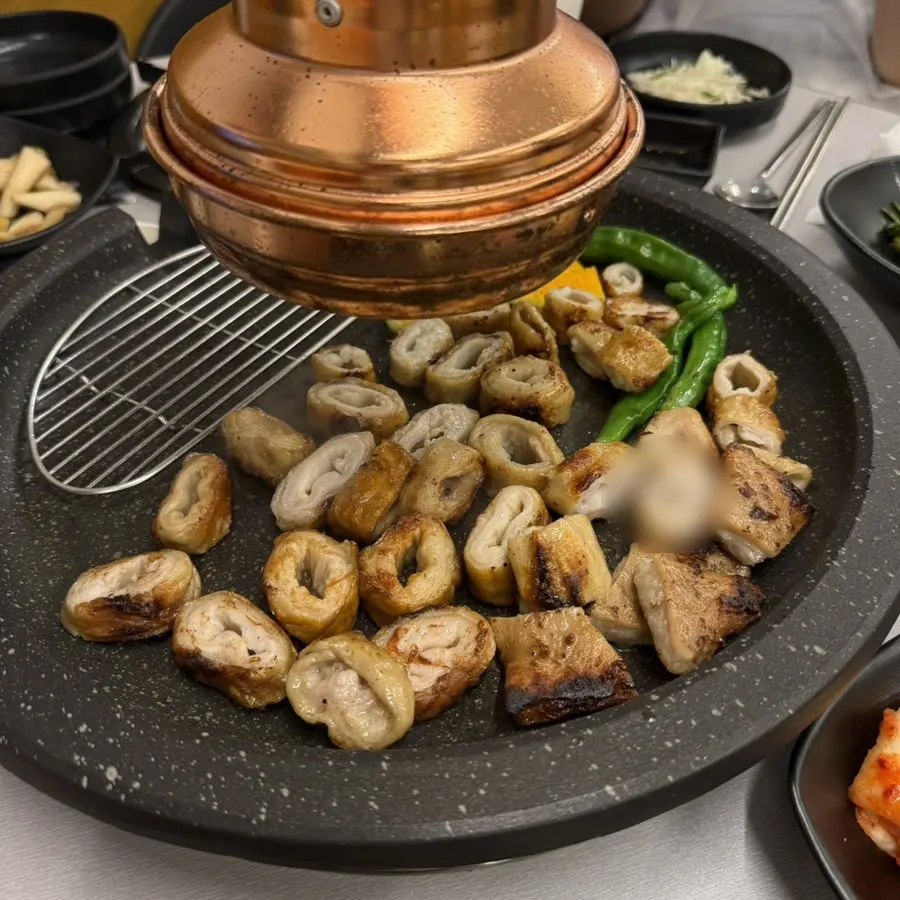 Vegetable side dishes taken from the self-serve bar