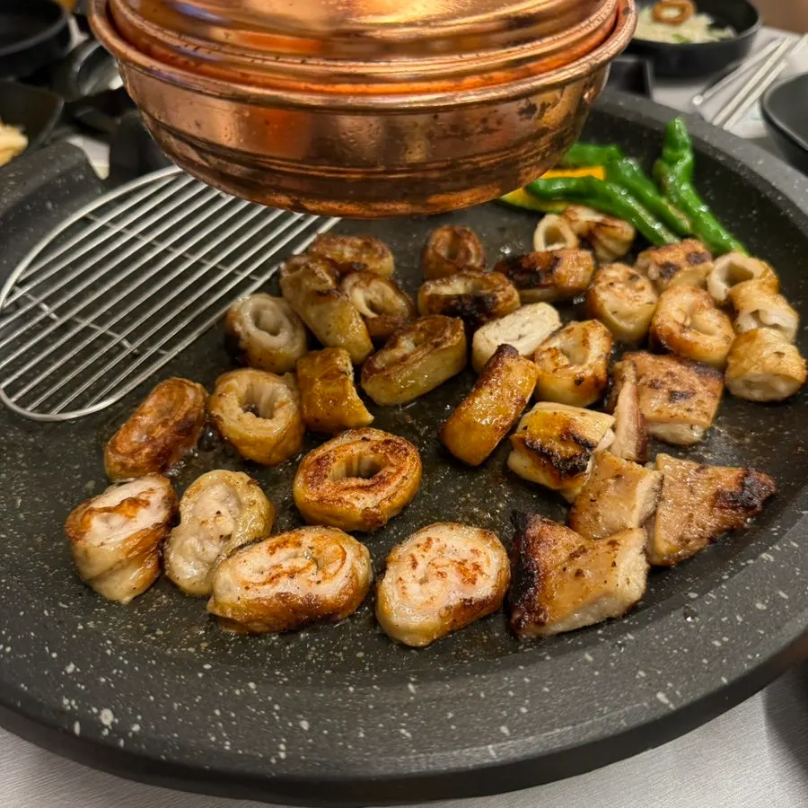 Mixed makchang on the grill