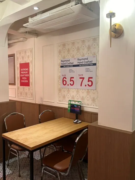 Pizza pub with a lively blue-and-red interior