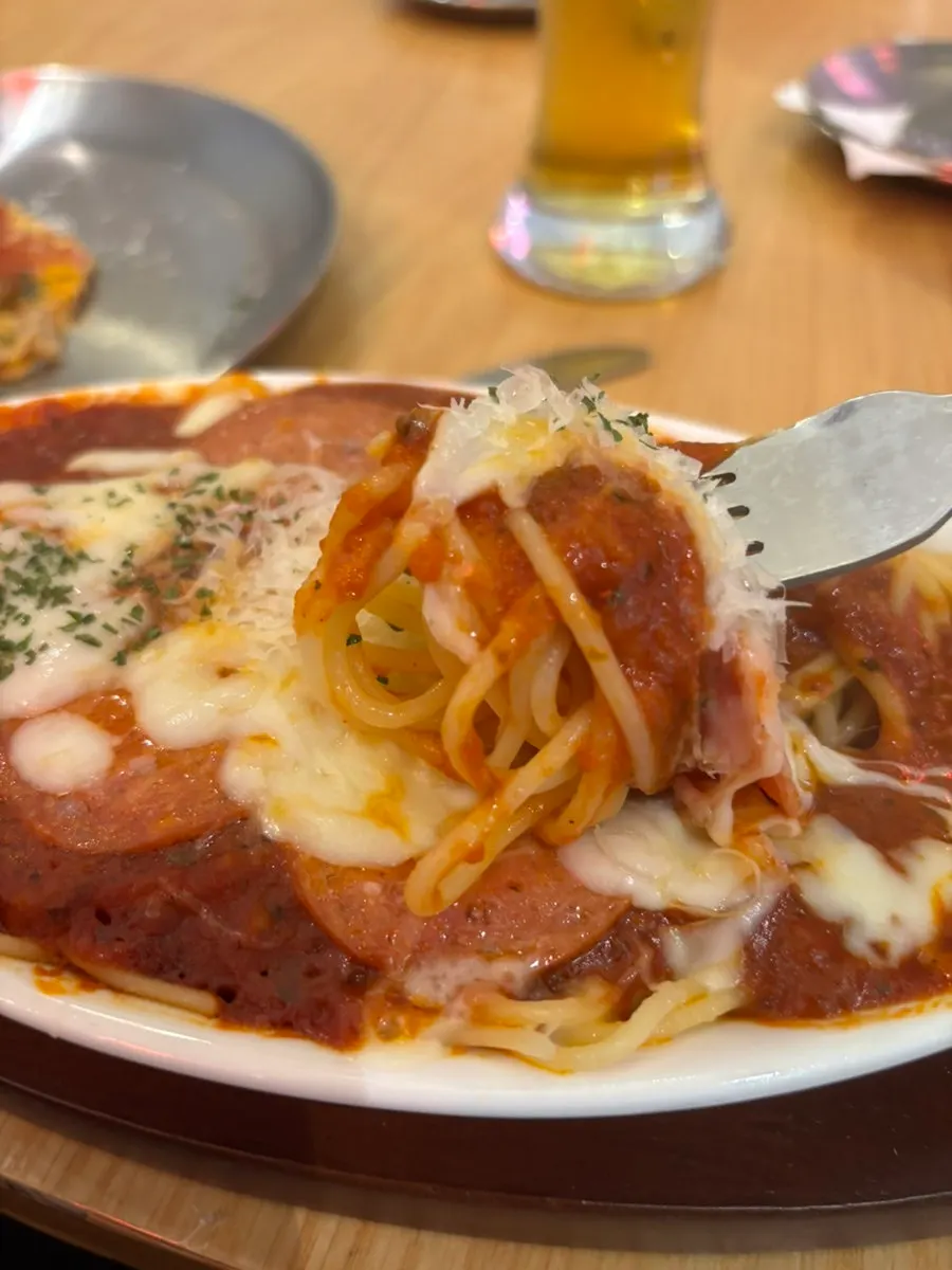 Pepperoni pasta with tomato sauce
