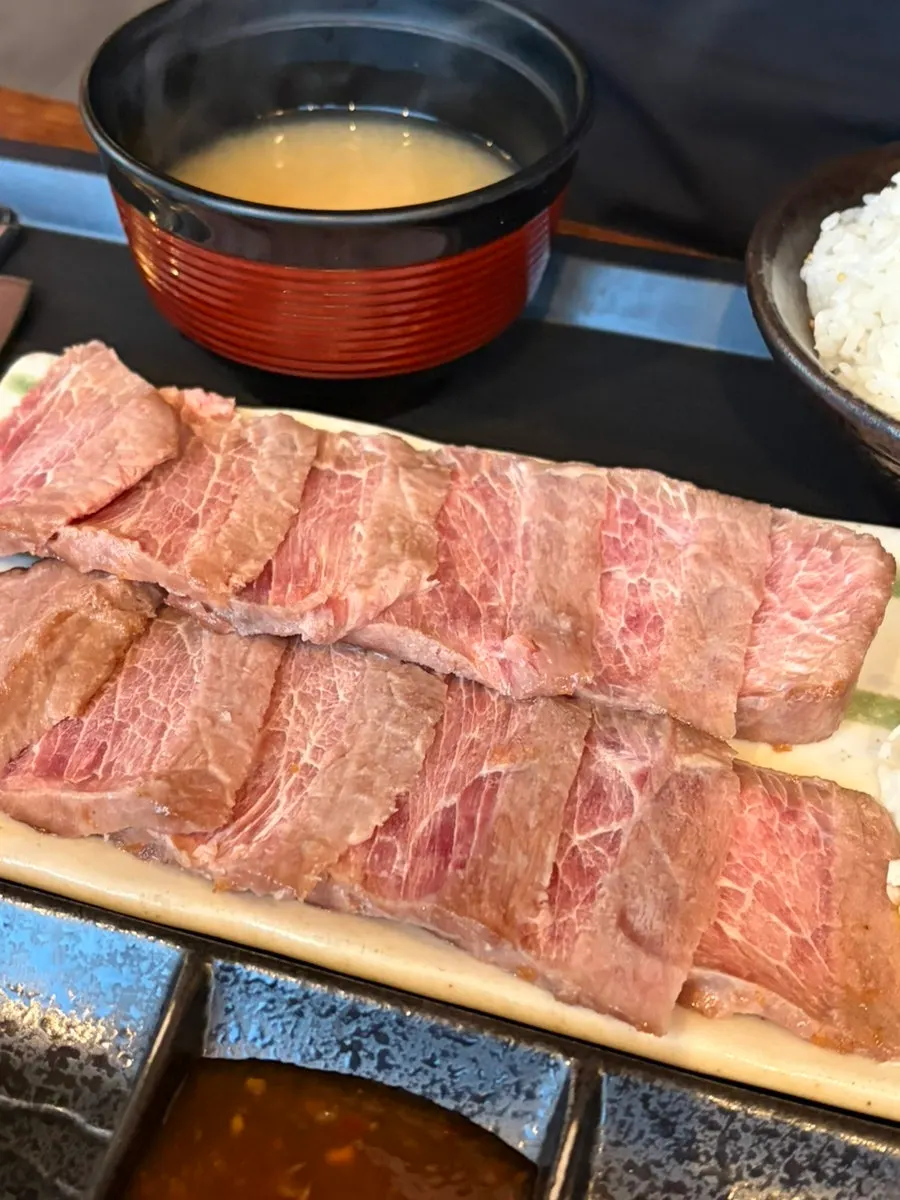 후라토식당 이수직영점 스테키 정식 한 상