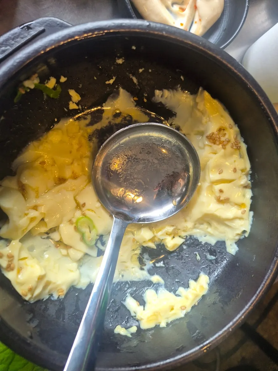 부드럽게 쪄져 나온 계란찜