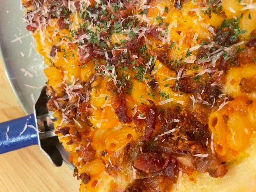 Comparing pizza slice size to the palm of a hand