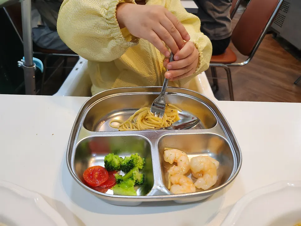 Oil pasta shared with our kid