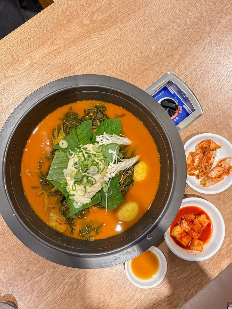 콩크림이 올라간 콩크림감자탕 중 사이즈