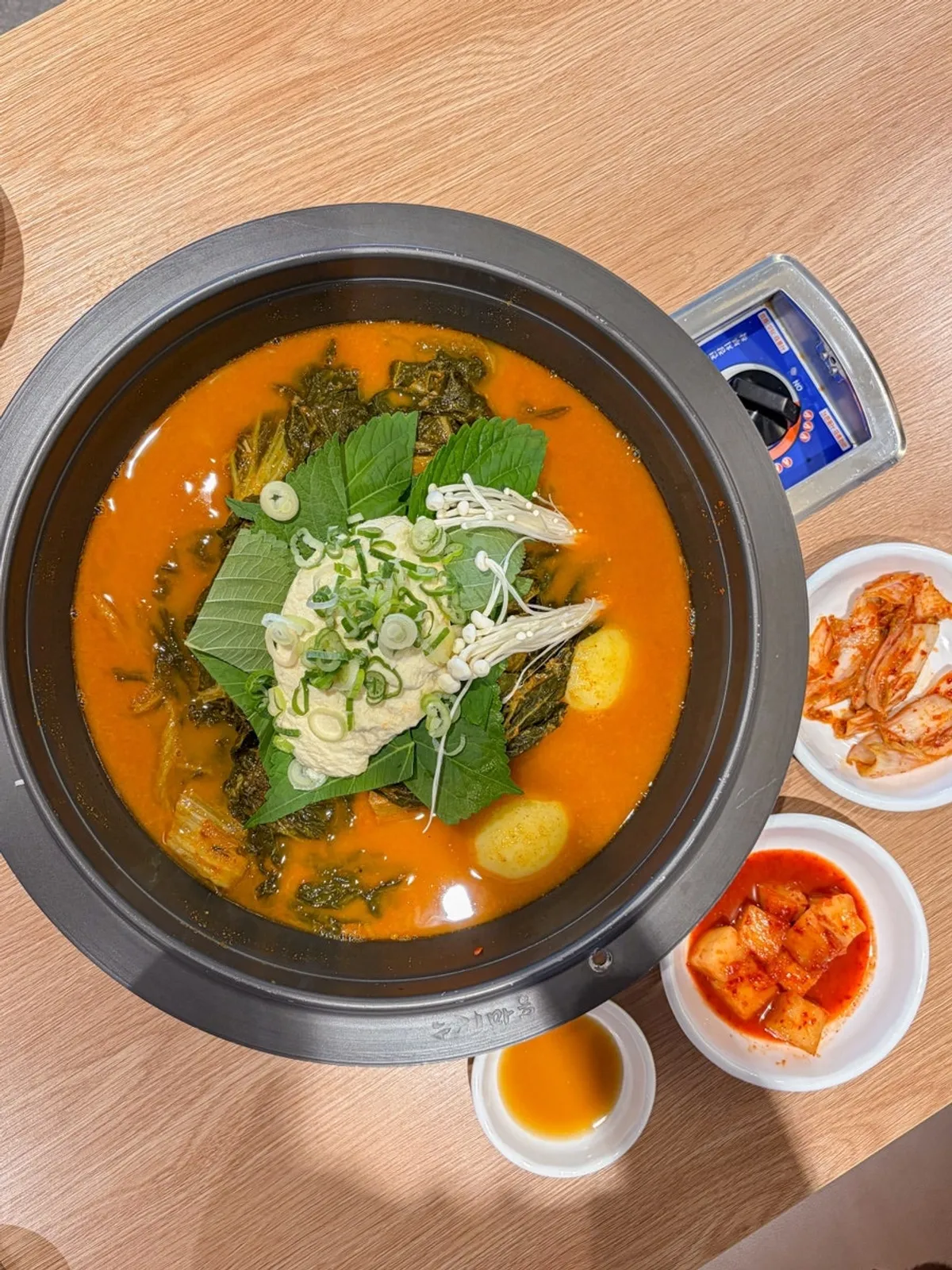 공깃밥과 함께 먹는 콩크림감자탕 한 끼