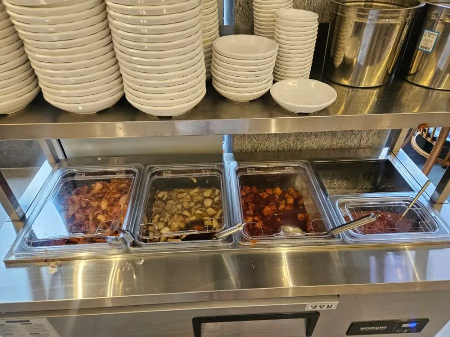 Nuri Maeul Gamjatang self-service side dish station