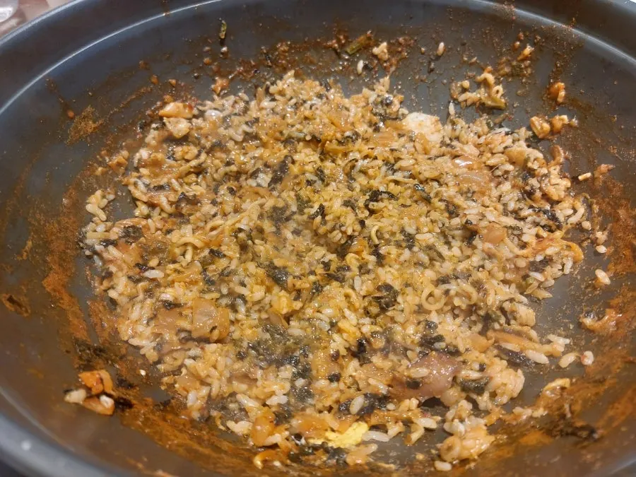 完成したカムジャタン炒めご飯