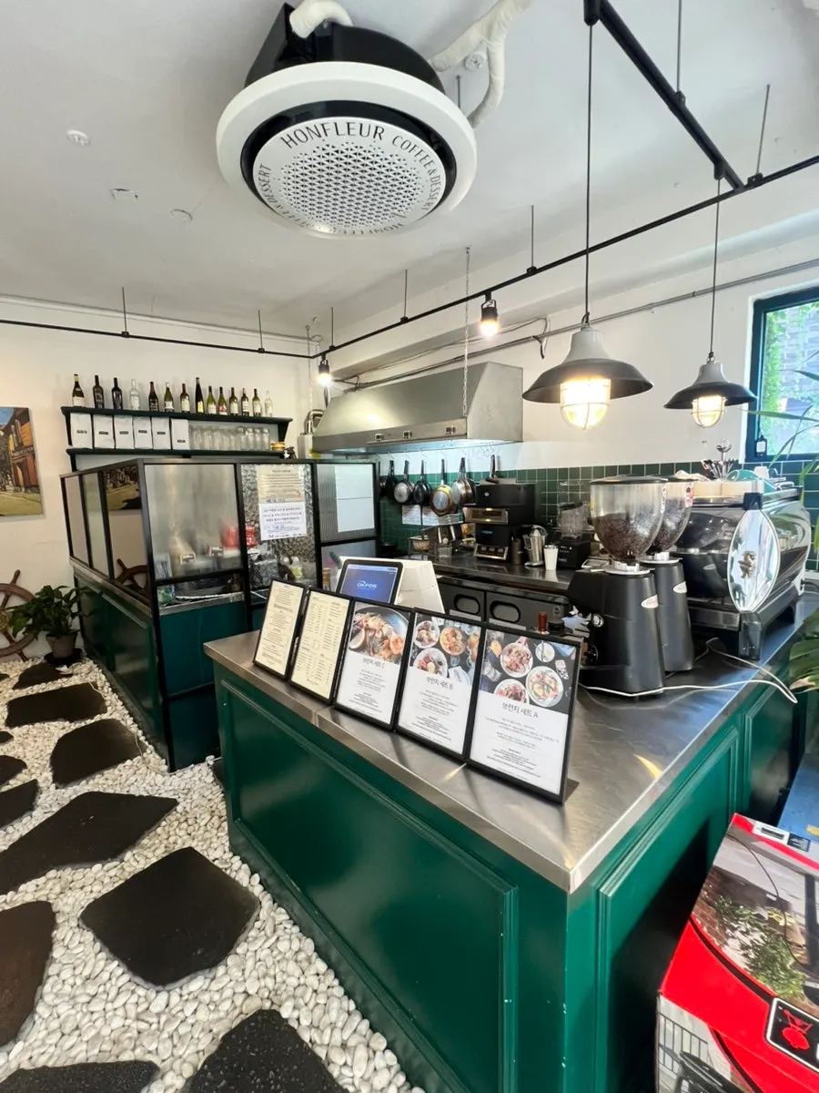 Ongfleur entrance area