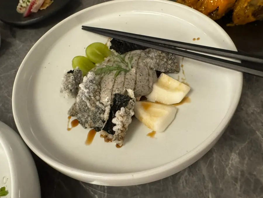 Modam gangjeong and seasonal sashimi starter course